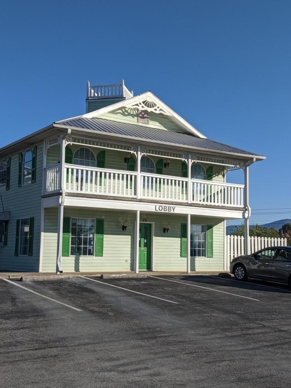 Key West Inn - Chatsworth Zewnętrze zdjęcie